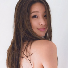足立梨花の「ヌルヌル棒」が“放送事故級”の過激さと話題に! エリート女優が下ネタに果敢に挑む理由