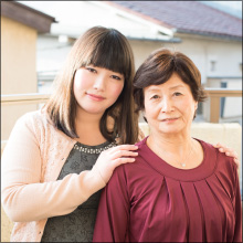 76歳祖母と26歳孫娘がまさかのAV共演!! 「孫が羨ましくなって…」
