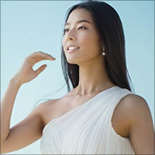 すみれ、国内の芸能活動をセーブしアメリカに!? “日本語下手キャラ”、“石田純一の娘”の肩書きを捨て…
