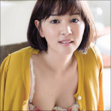コント番組で人気の若手女優・石橋杏奈、大人の色気で視聴者を魅了!
