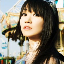 水樹奈々の応募券付き菓子を不法投棄で逮捕…特典商法はもう限界!?