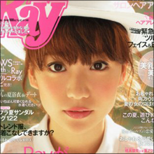「見えちゃいけないモノが…」アイドルの“ハミ出し事件”が頻発中
