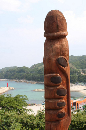 0701penis_fla.jpg