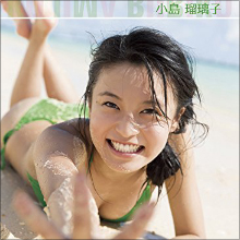 小島瑠璃子、番組出演本数ランキングで初の女王獲得! 「バラエティーマシン」と呼ばれる完璧な素顔