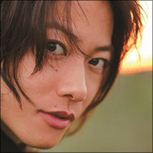 なぞなぞ好きなのにクイズは苦手…佐藤健、おバカ回答連発でイメージダウン!?