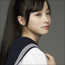 “天使すぎる” 橋本環奈、1st写真集いよいよ発売! “奇跡の1枚”越えで水着解禁!?