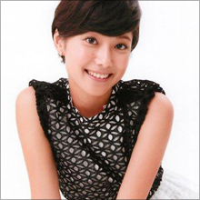 背中丸出しセクシー衣装! TBS小林由未子アナが報道番組で華麗なダンシング