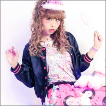 藤田ニコルとキャラ被り? 原宿系カリスマモデル・ぺこ、芸人も恐れさせるハイテンショントーク