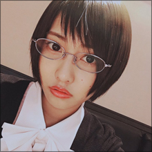 佐野ひなこ、ショートカット姿に賛否! 地味すぎる姿にファン動揺!?