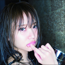 AKB48・永尾まりや、ファン待望の初写真集でランジェリー姿を披露
