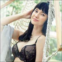 市川紗椰、大胆すぎるブラ姿の最新CM! セクシー度の高いナチュラルな魅力で話題に
