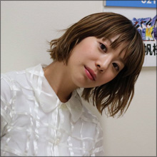 「体の線が細いから胸の存在感が…」夏帆、タイトな衣装のキャバ嬢役で話題に