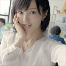 NMB48・山本彩、癒しの魅力でファンを虜に…新CMでも旺盛なサービス精神発揮