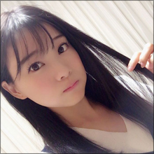 「お人形さんみたい」 重盛さと美、イメージ覆す黒髪スタイルに絶賛の声!