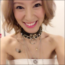 セクシーハプニング続々! 人気女子アナに鈴木亜美が…胸チラ・パン線・ハミ乳てんこ盛り