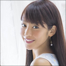 岡副麻希、またセクシーハプニング! 黒すぎる女子アナの純白パンチラ!!