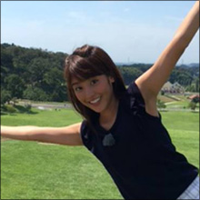 岡副麻希、ノーパン疑惑飛び出すキワどいパンチラ!
