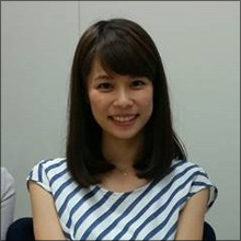 小動物系のルックスでオヤジ要素まで…フジ新人アナ・鈴木唯が「可愛すぎる」と大評判