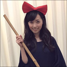 文句なしで可愛い! 福原遥、『魔女の宅急便』のキキに変身!