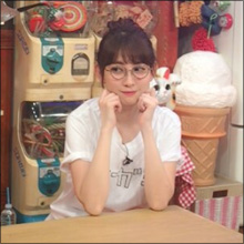 小嶋陽菜、ウーマン・村本にマジ切れ!? おっぱい攻撃と生足タッチにドン引き
