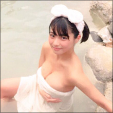 “ハミ乳エンジェル”片岡沙耶、エロ可愛いグラビア&温泉ショットでファンを魅了!