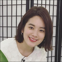 筧美和子、ポロリ寸前に「ヤバい」連呼! 海に浮かぶ“こんもりバスト”にファン大喜び