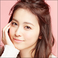 「ポスト・カトパン」久慈暁子、かつての水着グラビアに熱視線! フジの新人アナは“しなやか美ボディ”