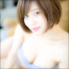 【SNSセクシー】ショートカット美少女の美巨乳ショット!