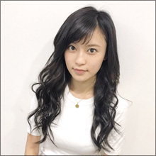 「おチチを強調したがる」小島瑠璃子、15歳当時の完璧ボディにファンも驚き