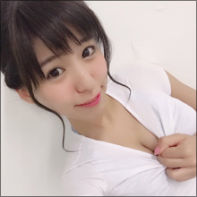A→Eの育乳バスト! 新人グラドル・石川麻衣、キッズTシャツで胸元チラリ