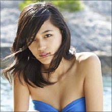 川口春奈、最新写真集で下着姿を初披露! “持ってない女優”の悪評を覆すタレント性の高さ