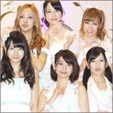 AKB48が浴衣・水着姿で「接待」疑惑? 板野友美は不参加で…