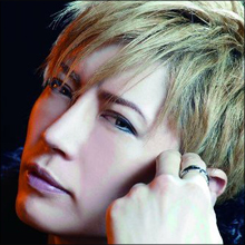 芸能人生命終了の危機!! 脱税容疑に追われるGACKTの愛人「元ワンギャル」とは?