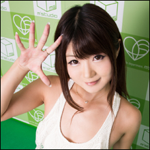 ハメてる最中におもらし!? ギャル系AV女優・川村まやの激アツ失禁作品『美少女×失禁!! 射精みたいな快感おもらし。』
