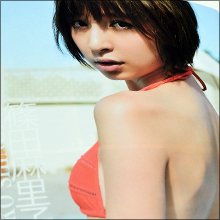 篠田麻里子の「乳首」騒動に見る、おっぱい幻想