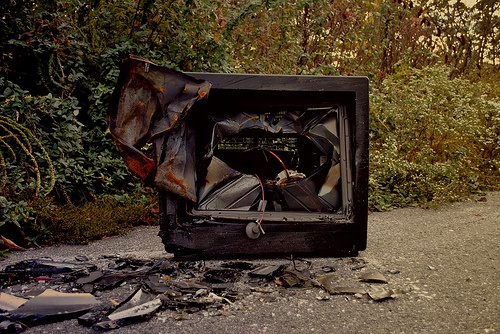 tvdestroy0908.jpg