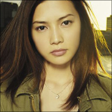「YUI」が嫌だっただけ? 活動休止後即ライブのYUIと事務所の確執