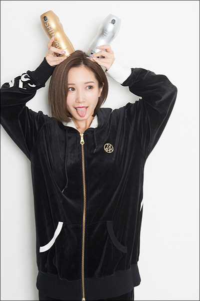 小島みなみ、肉厚オナカップにビビってねぇから! 締め付けタイプ? だから何なの?の画像10