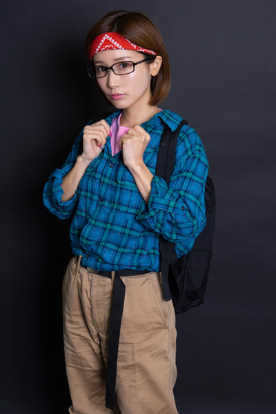 小島みなみ、お尻に種付け!? エロ漫画から生まれた足つき大型オナホに大興奮の画像9