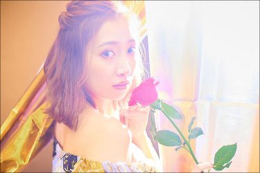 加美杏奈グラビア連載:Anna 12colors / August , gold