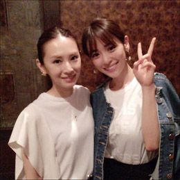 泉里香&北川景子、最強ツーショット公開で「どっちが美人?」論争が勃発の画像1