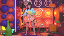 神谷えりな、下半身丸出しで股間にモザイク!? アイドルの限界超えた裸芸動画に大反響の画像1