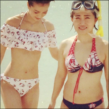 凸凹炎上コンビ!? 芹那&キンタロー。、ビキニツーショット公開で好感度急上昇