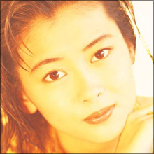 辻仁成に愛想を尽かした？　離婚報道の中山美穂、仕事再開に乗り気も前途多難