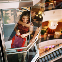 セクハラプレイ専用エレベーター!?　20分が限界だったマニアックなイメクラ