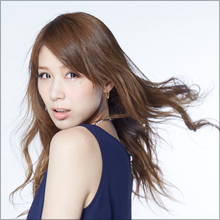 「胸なし・金なし・カレシなし」アラサータレント相沢まきが“元カレ”を検索した結果…