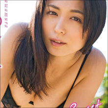 フェロモングラドル・川村ゆきえ、猫耳ランジェリー姿で大人のアイテムを紹介