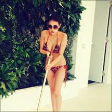 あびる優、産後とは思えないビキニ姿を公開！　セクシーママタレ枠狙いか!?