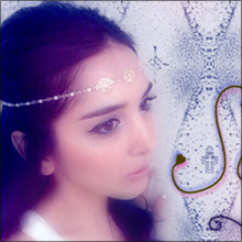 たぷんたぷんと揺れるおっぱい！　サヘル・ローズ、ユルすぎる胸元で男性ファンの視線を釘づけに