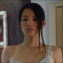 妖艶な和服姿に絶賛の声！　芦名星、杏主演のラブコメで恋路を邪魔するセクシー美女役に挑戦